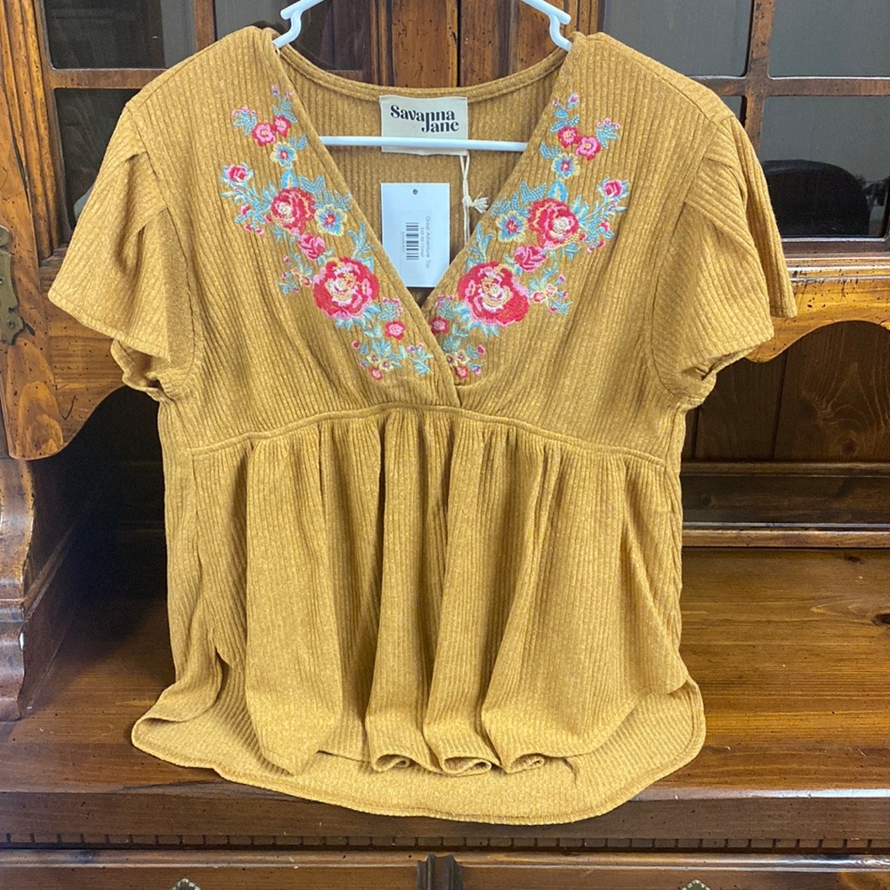 NWT Savanna Jane blouse size small